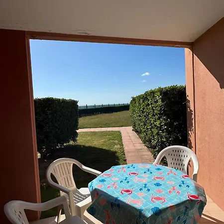 Apartment Rez De Jardin En Bord De Piscine Tennis Stationnement