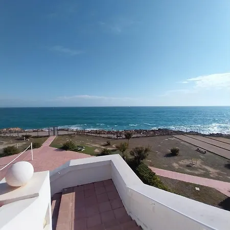 Rez De Jardin En Bord De Piscine Tennis Stationnement Apartment *