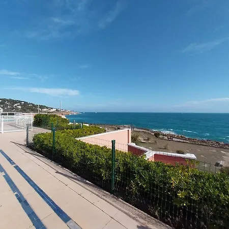 Rez De Jardin En Bord De Piscine Tennis Stationnement * Sete
